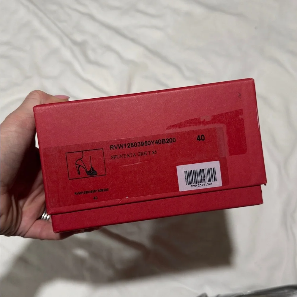 Roger Vivier Metallic Silver Heels with Buckle - Picture 9 of 10